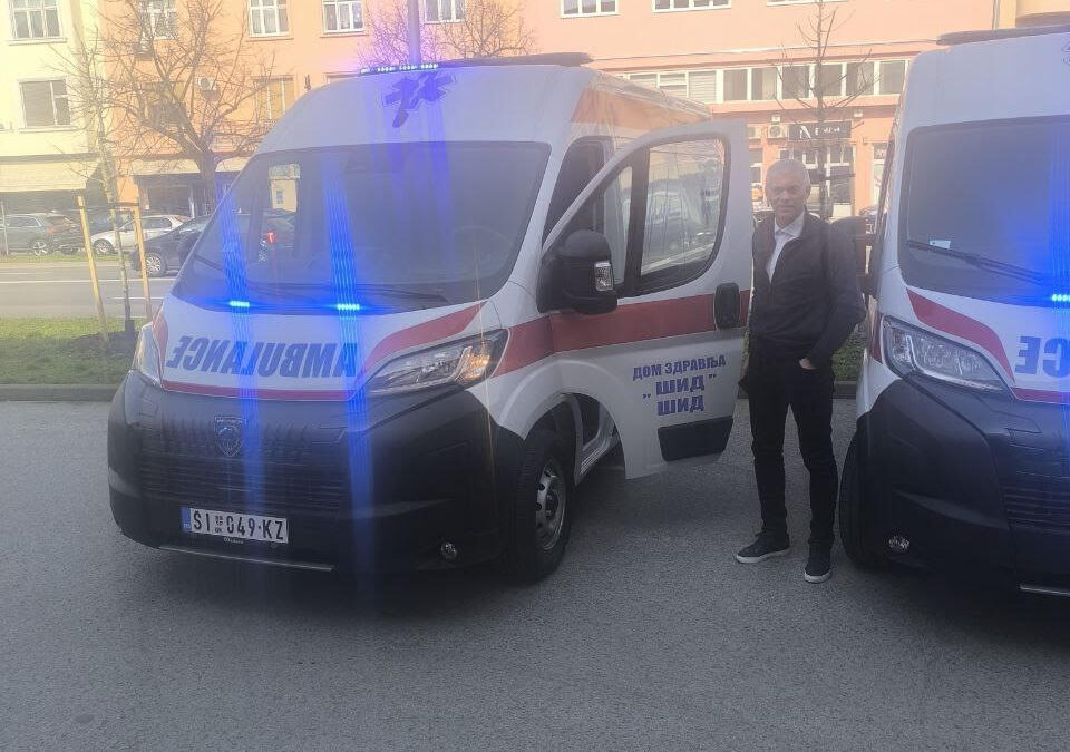 Ново возило за Дом здравља у Шиду